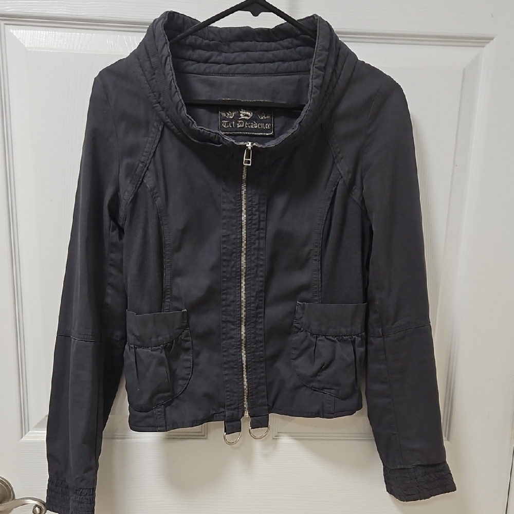 Distressed Navy Blue Cotton Jacket with Open Collar and Zipper Closure